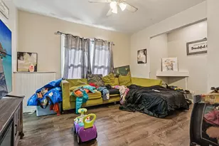 215 S Park Ave, Waukegan, IL 60085 - Photo 19