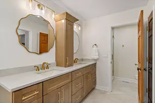 1548 Wood Creek Trail, Bartlett, IL 60103 - Photo 19