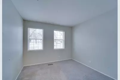 160 Stirling Lane #X1, Schaumburg, IL 60194 - Photo 15