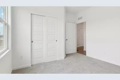 2279 Redwood Trail, Wonder Lake, IL 60097 - Photo 5