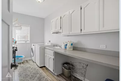 11008 Laurel Hill Drive, Orland Park, IL 60467 - Photo 25