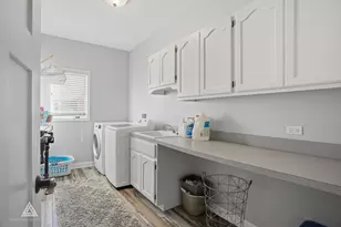 11008 Laurel Hill Dr, Orland Park, IL 60467 - Photo 25