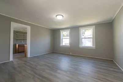 410 W 5th Street, Sterling, IL 61081 - Photo 7