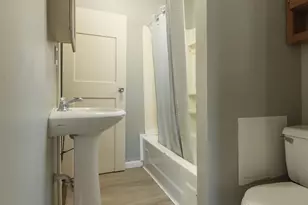 410 W 5th St, Sterling, IL 61081 - Photo 11