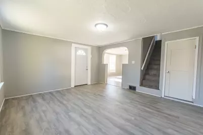 410 W 5th Street, Sterling, IL 61081 - Photo 5