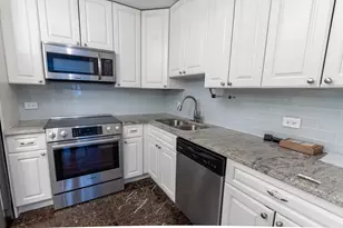 905 Center St, Des Plaines, IL 60016 - Photo 5