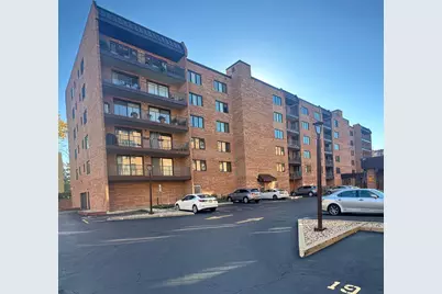 905 Center Street #208, Des Plaines, IL 60016 - Photo 1