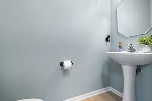 2197 Wilson Creek Cir, Aurora, IL 60503 - Photo 37