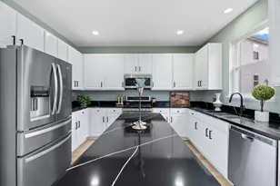 2197 Wilson Creek Cir, Aurora, IL 60503 - Photo 13