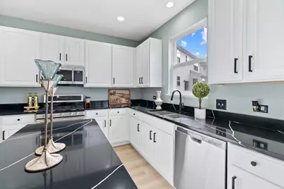 2197 Wilson Creek Circle, Aurora, IL 60503 - Photo 15