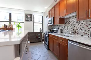 330 N Jefferson St, Chicago, IL 60661 - Photo 9