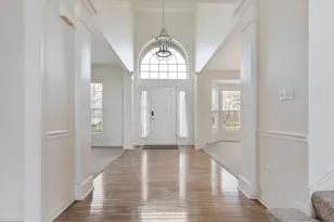 7 Snead Ct, Bolingbrook, IL 60490 - Photo 3