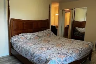 1301 S Finley Rd, Lombard, IL 60148 - Photo 15