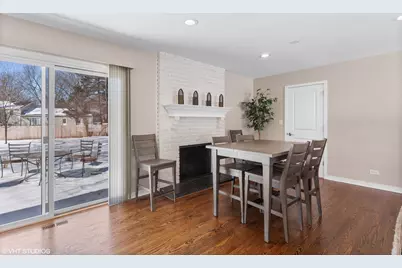 1915 Farmington Court, Naperville, IL 60565 - Photo 11