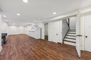 3733 W Sunnyside Ave, Chicago, IL 60625 - Photo 25