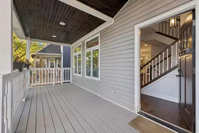 3733 W Sunnyside Avenue, Chicago, IL 60625 - Photo 33