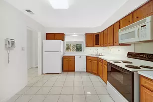 445 N Park Blvd, Glen Ellyn, IL 60137 - Photo 9