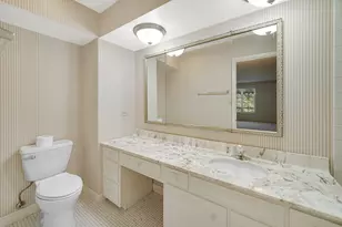 445 N Park Blvd, Glen Ellyn, IL 60137 - Photo 13