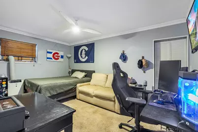 852 W Grace Street #T, Chicago, IL 60613 - Photo 11