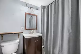 852 W Grace St, Chicago, IL 60613 - Photo 13