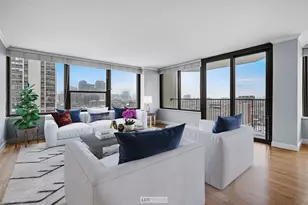 [Address not provided], Chicago, IL 60610 - Photo 3