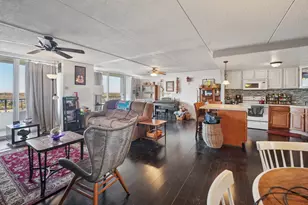 2005 S Finley Rd, Lombard, IL 60148 - Photo 17