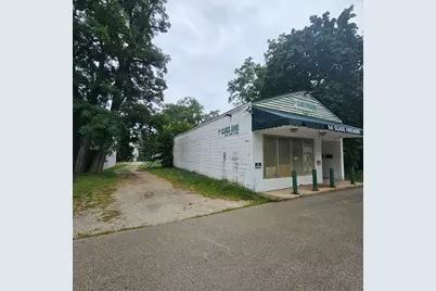 2453 Sheridan Road, Zion, IL 60099 - Photo 1