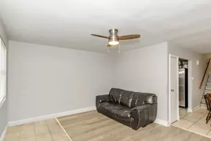 5141 S Carpenter St, Chicago, IL 60609 - Photo 5