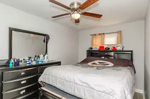 5141 S Carpenter St, Chicago, IL 60609 - Photo 13