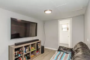 5141 S Carpenter St, Chicago, IL 60609 - Photo 3