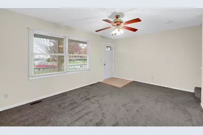 192 S Joslyn Street, Cortland, IL 60112 - Photo 17