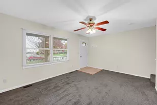 192 S Joslyn St, Cortland, IL 60112 - Photo 17