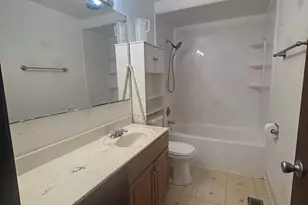 1050 Holbrook Rd, Homewood, IL 60430 - Photo 7