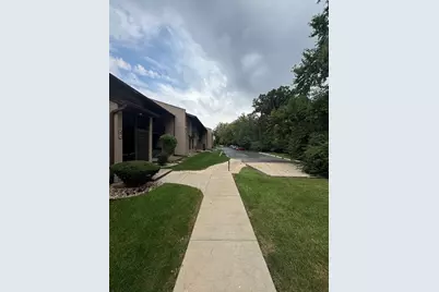 1050 Holbrook Road #1H, Homewood, IL 60430 - Photo 3