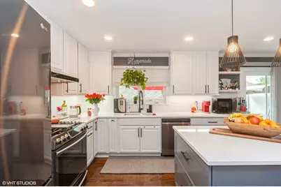 [Address not provided], Vernon Hills, IL 60061 - Photo 3