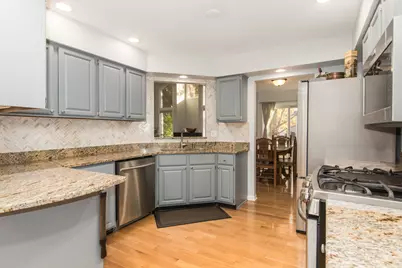 1068 Mattande Lane, Naperville, IL 60540 - Photo 7