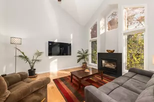 1068 Mattande Ln, Naperville, IL 60540 - Photo 11