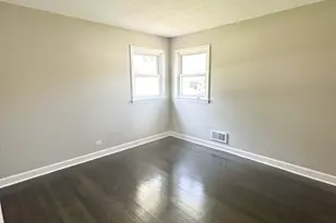 9405 S 76th Ct, Hickory Hills, IL 60457 - Photo 19