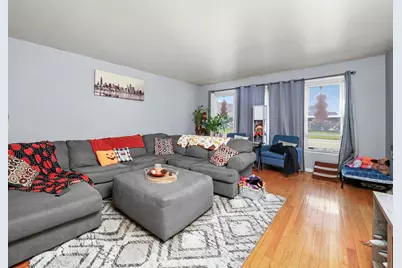 7549 S Roberts Road, Bridgeview, IL 60455 - Photo 7