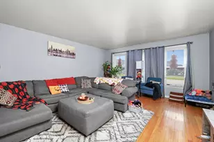 7549 S Roberts Rd, Bridgeview, IL 60455 - Photo 7