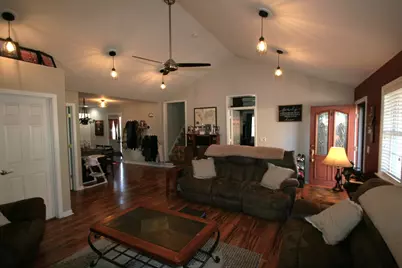 111 W Fast Avenue, Mackinaw, IL 61755 - Photo 7