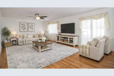 551 Carlysle Drive #2, Clarendon Hills, IL 60514 - Photo 5