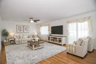 551 Carlysle Dr, Clarendon Hills, IL 60514 - Photo 5