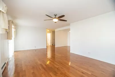 551 Carlysle Drive #2, Clarendon Hills, IL 60514 - Photo 7