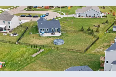 725 Cloverleaf Drive, Marengo, IL 60152 - Photo 37