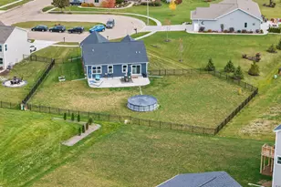 725 Cloverleaf Dr, Marengo, IL 60152 - Photo 37