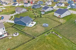 725 Cloverleaf Dr, Marengo, IL 60152 - Photo 45