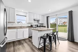 725 Cloverleaf Dr, Marengo, IL 60152 - Photo 9