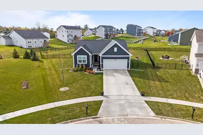 725 Cloverleaf Drive, Marengo, IL 60152 - Photo 43