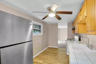 16501 Oxford Dr S, Markham, IL 60428 - Photo 3